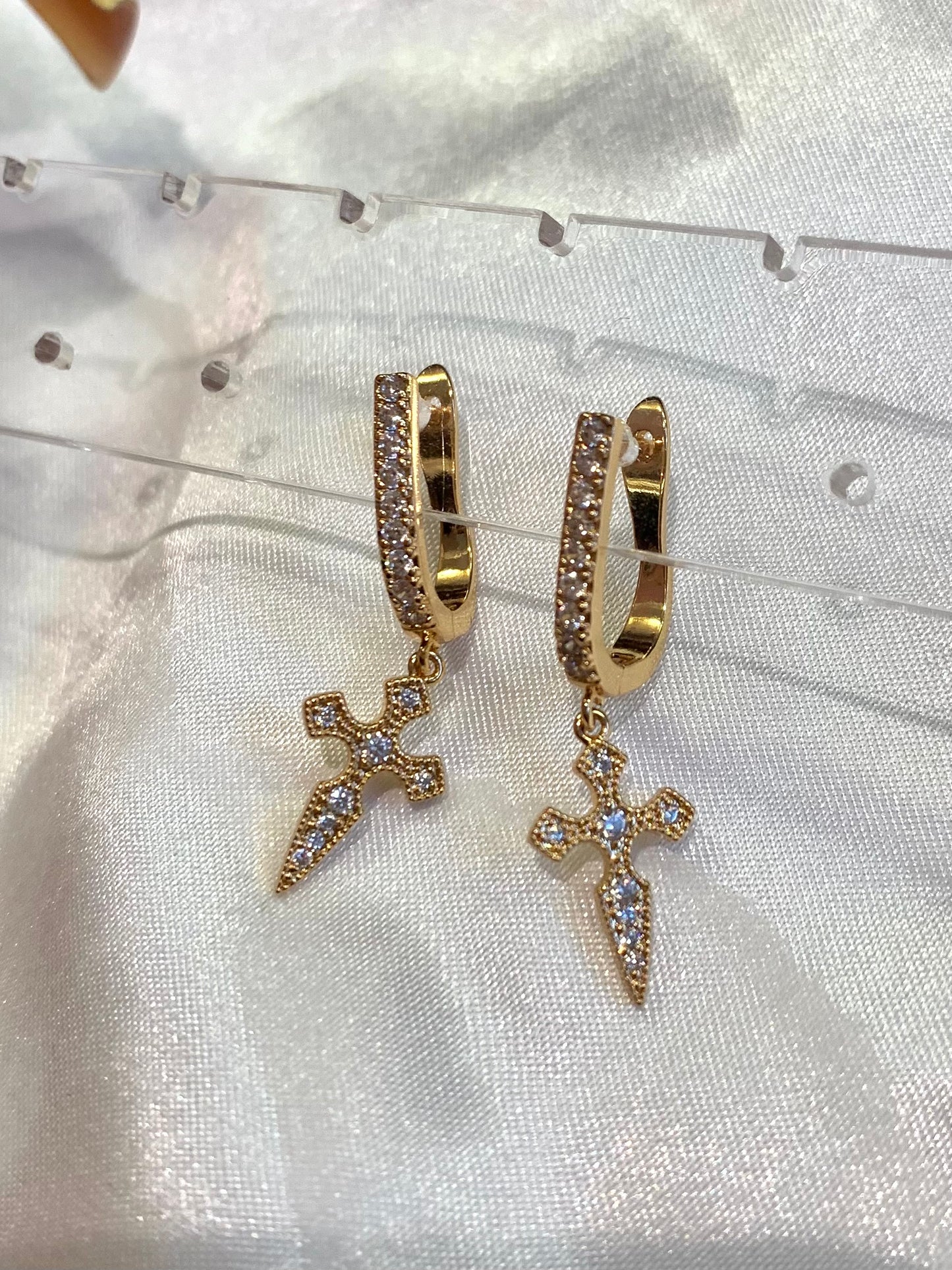 Cross Hoops