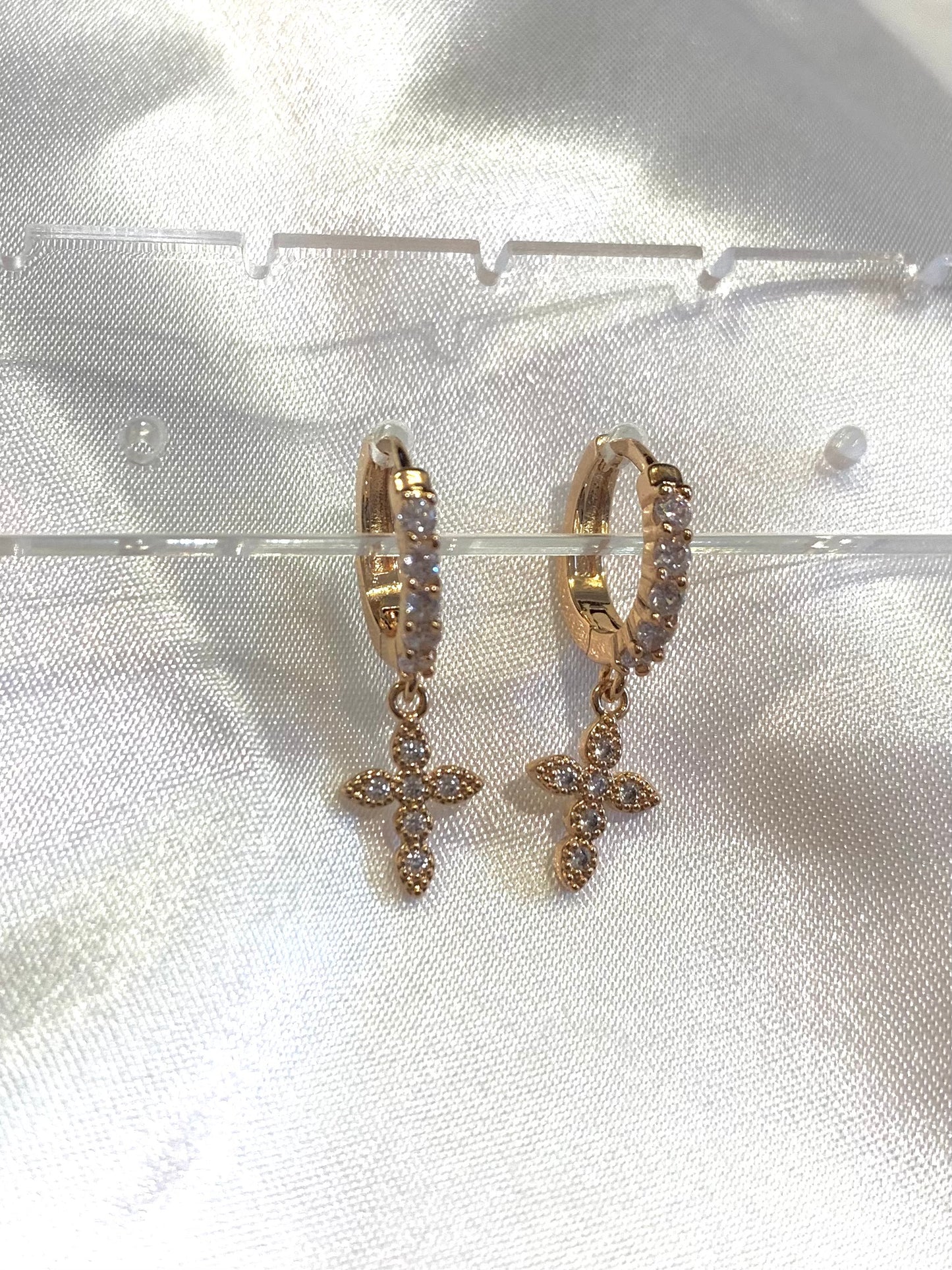 Cross Hoops