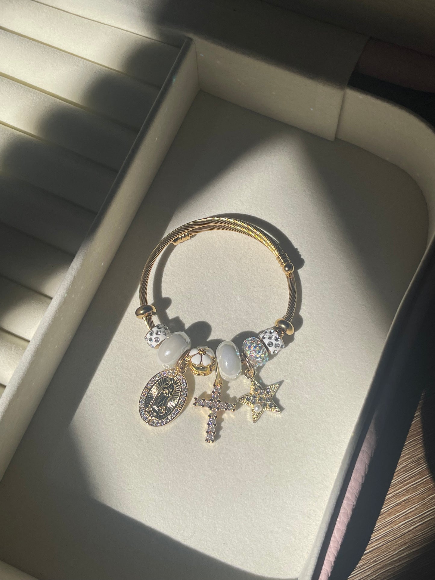 Virgen Cross Star CB