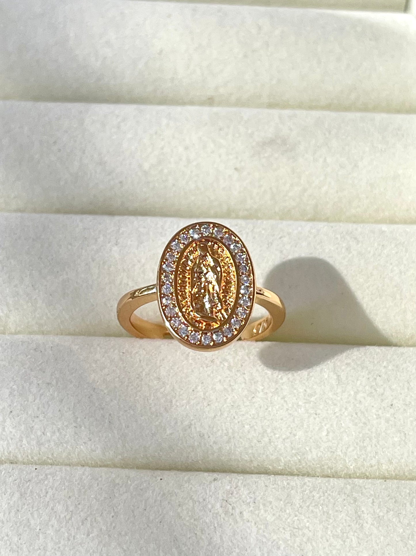 Virgen Ring