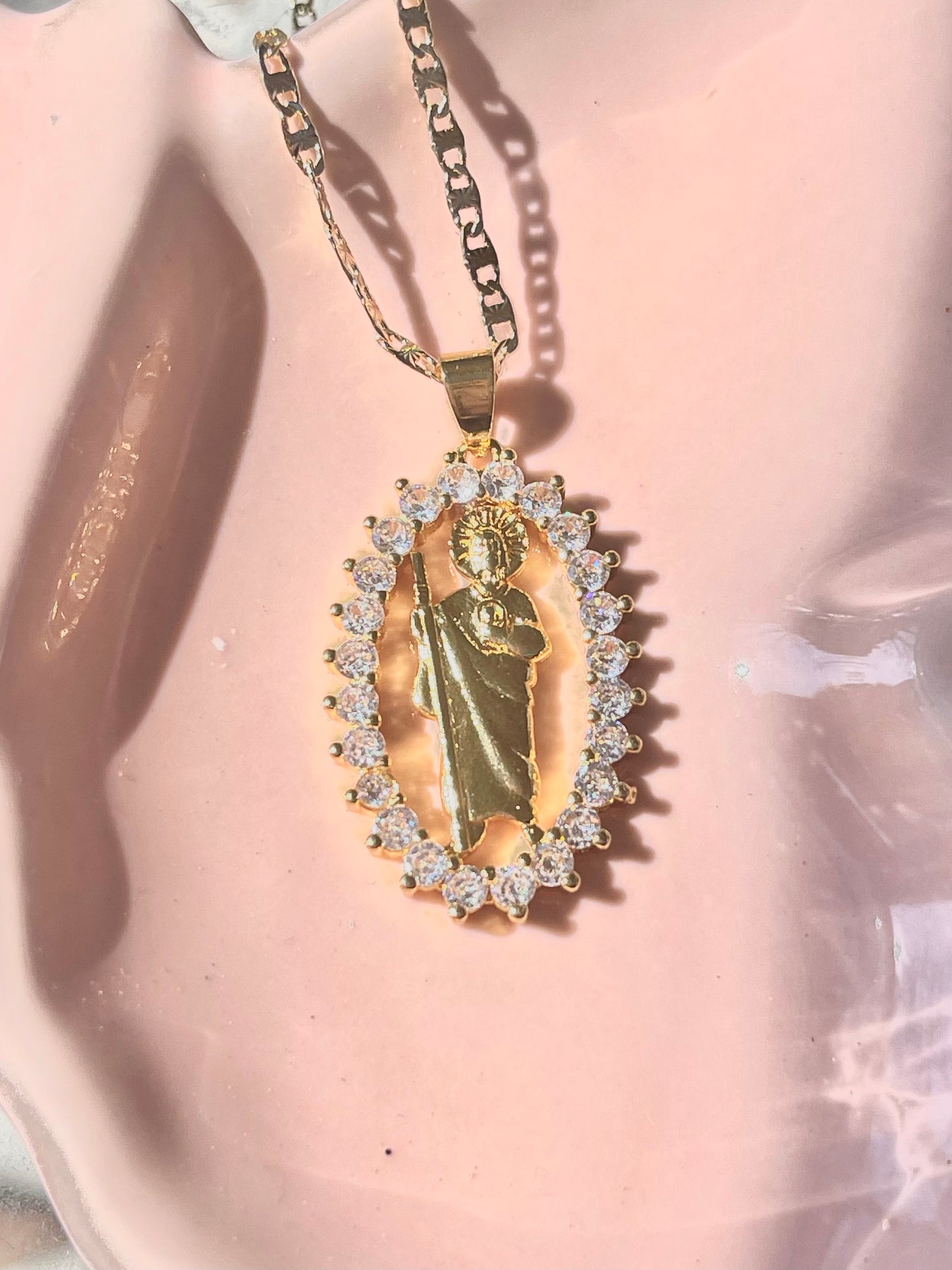 Oval Diamond San Judas