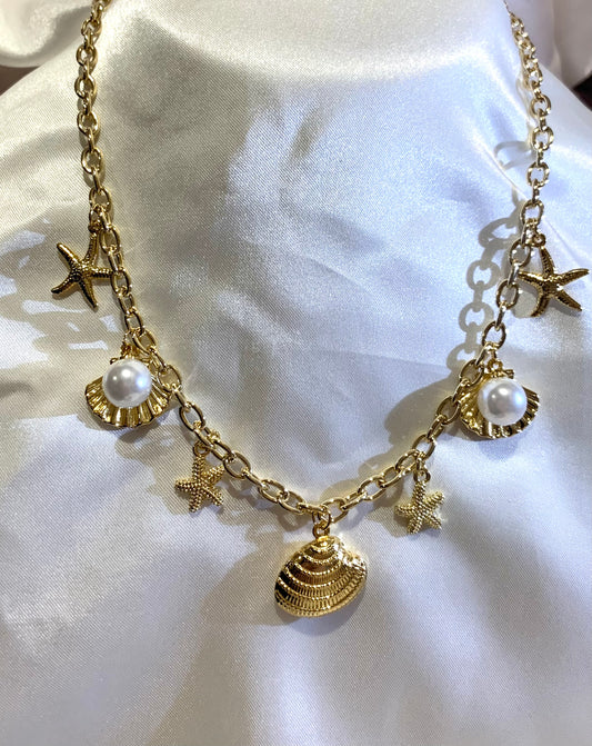 Concha Pearl Necklace