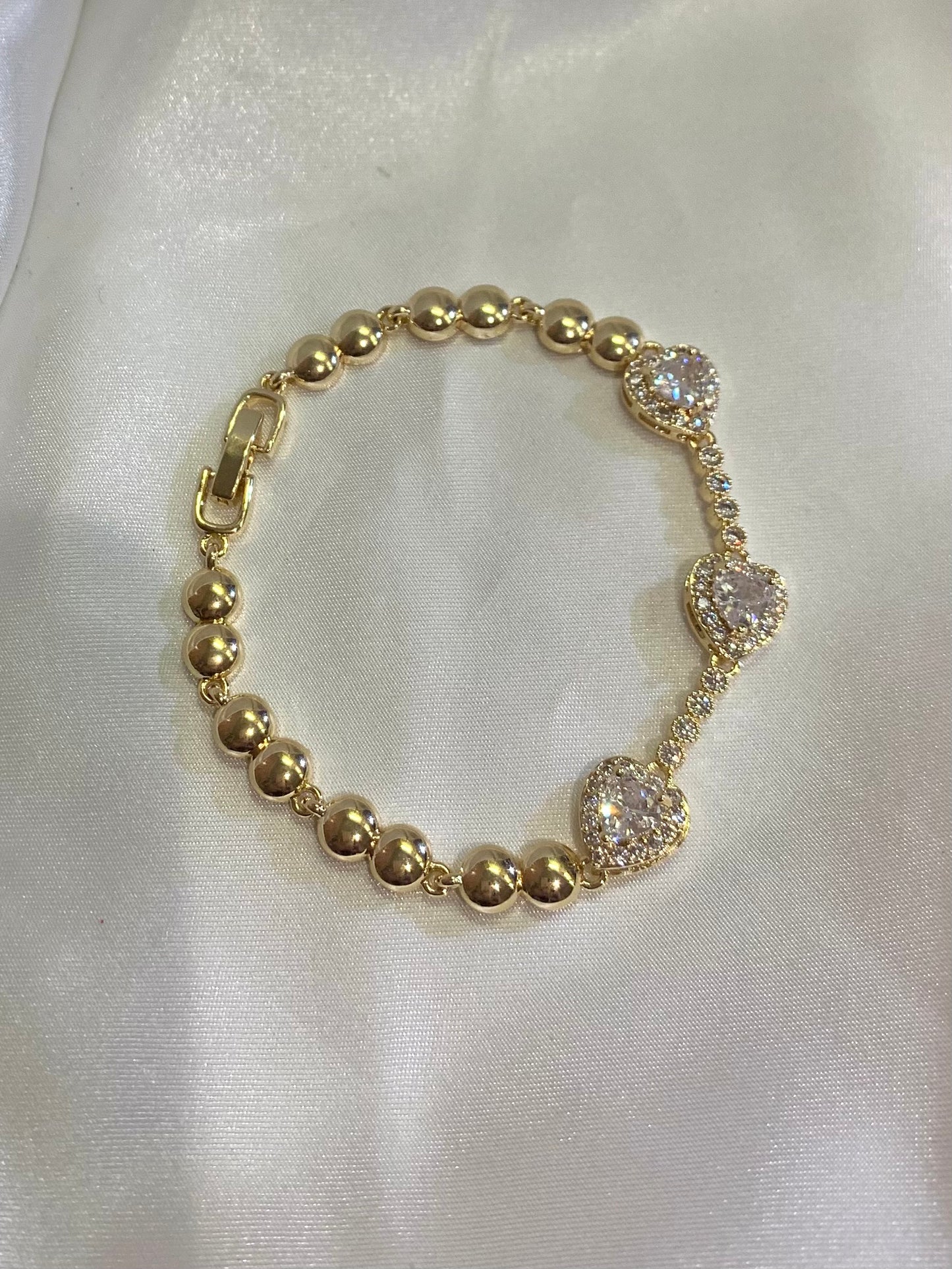 Hearts Circle Bracelet