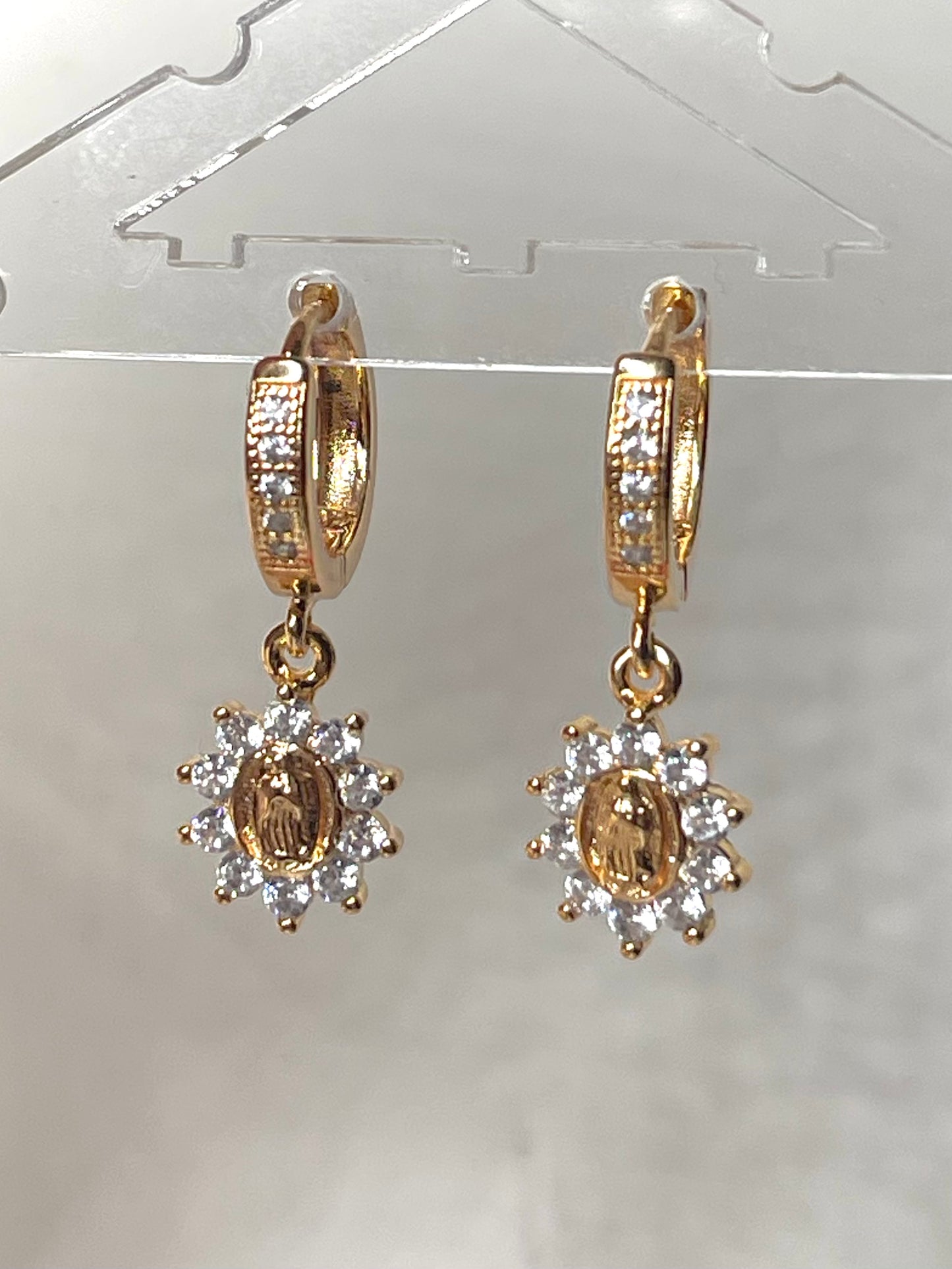 Virgen Estrellita Hoop