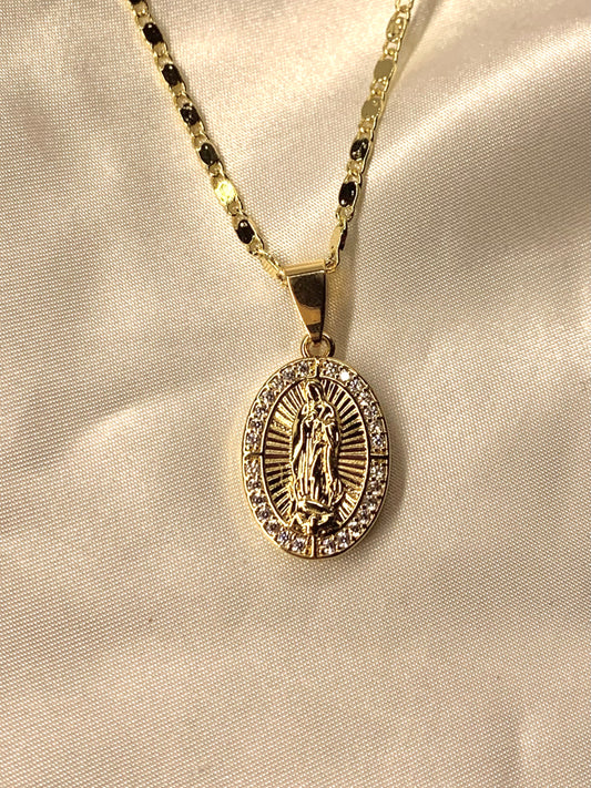 Oval Virgen Necklace