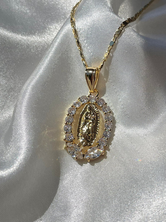 Pretty Oval Virgen Necklace