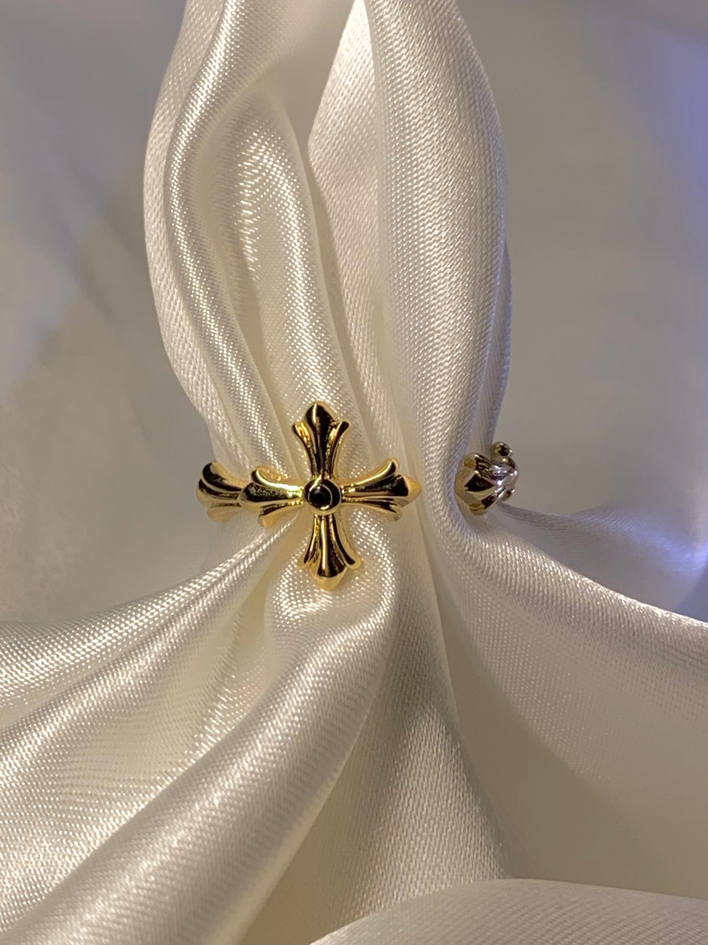 Cross Ring Adjustable