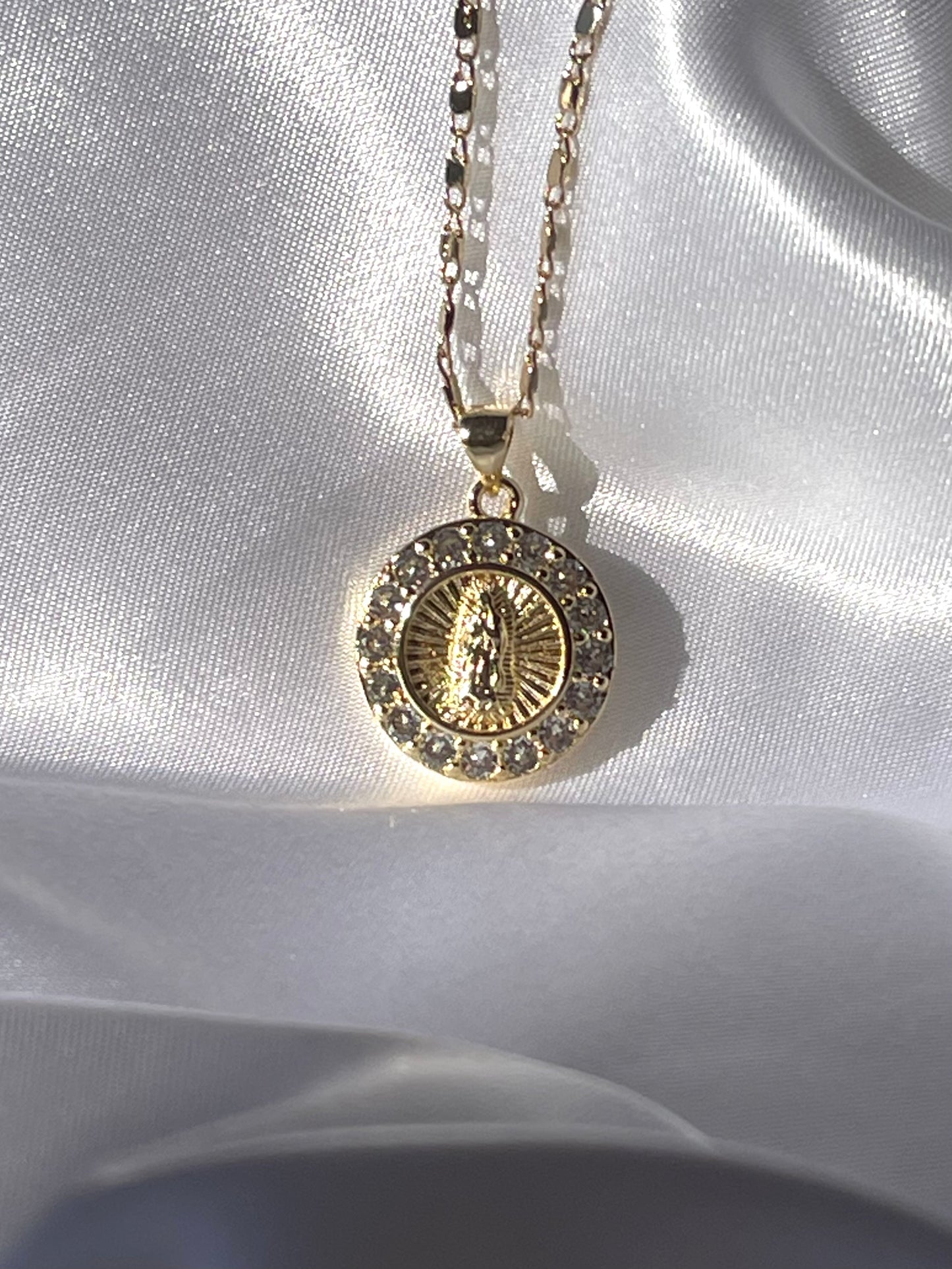 Circle Virgen Necklace