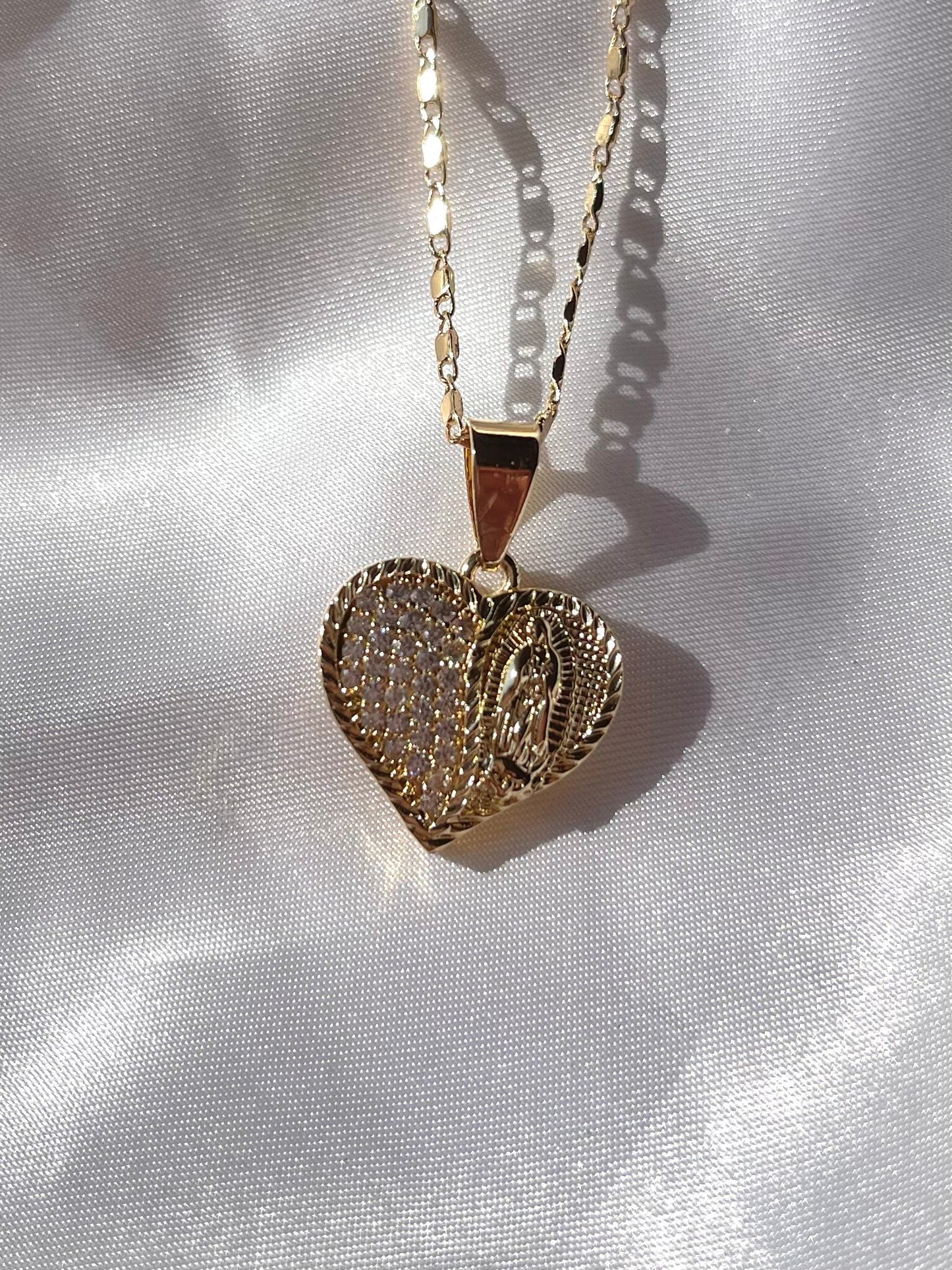 Virgen heart Necklace