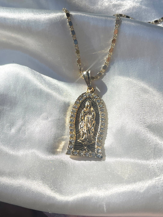 Virgen Oval Necklace