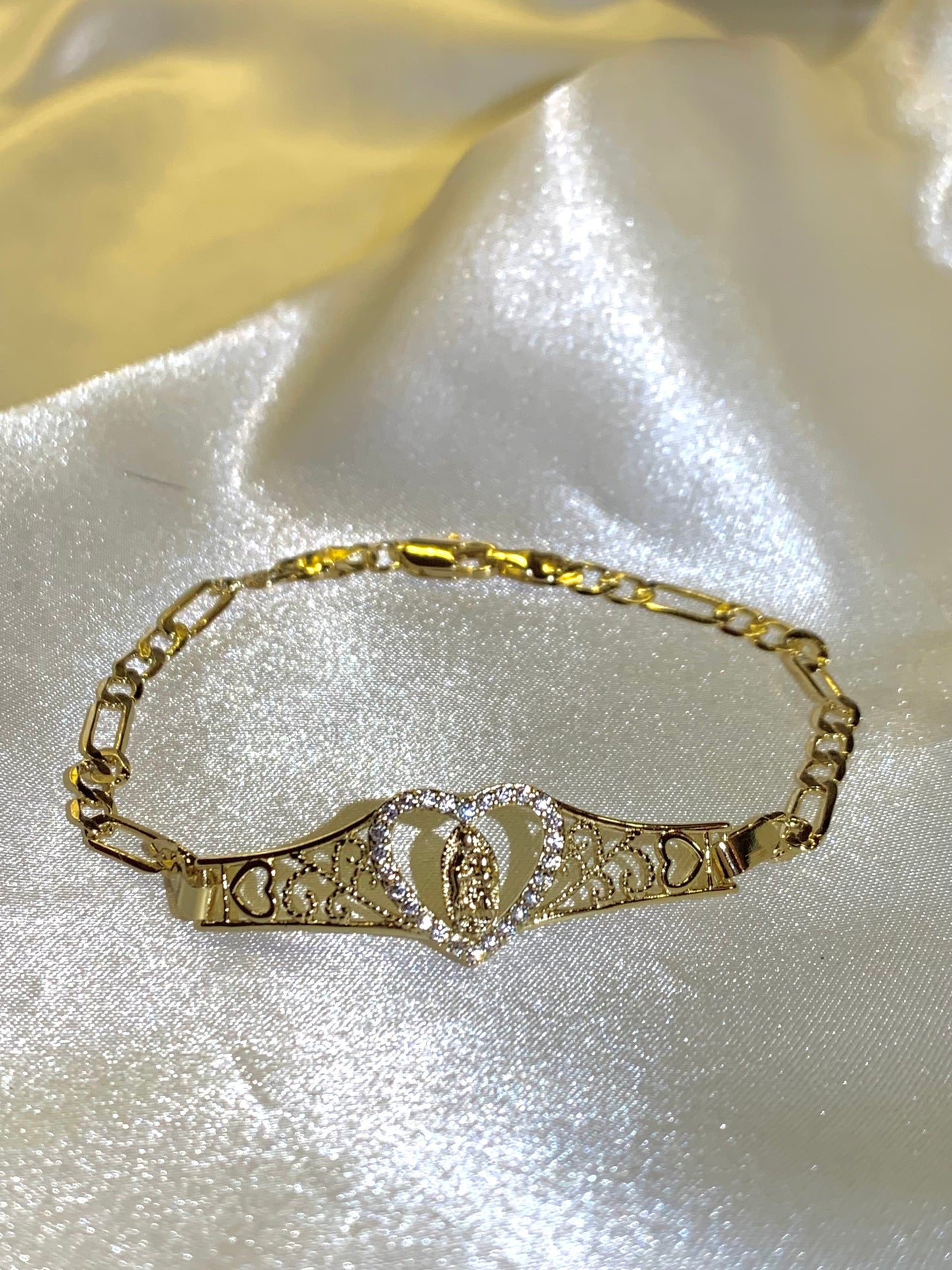 Heart Virgen Bracelet