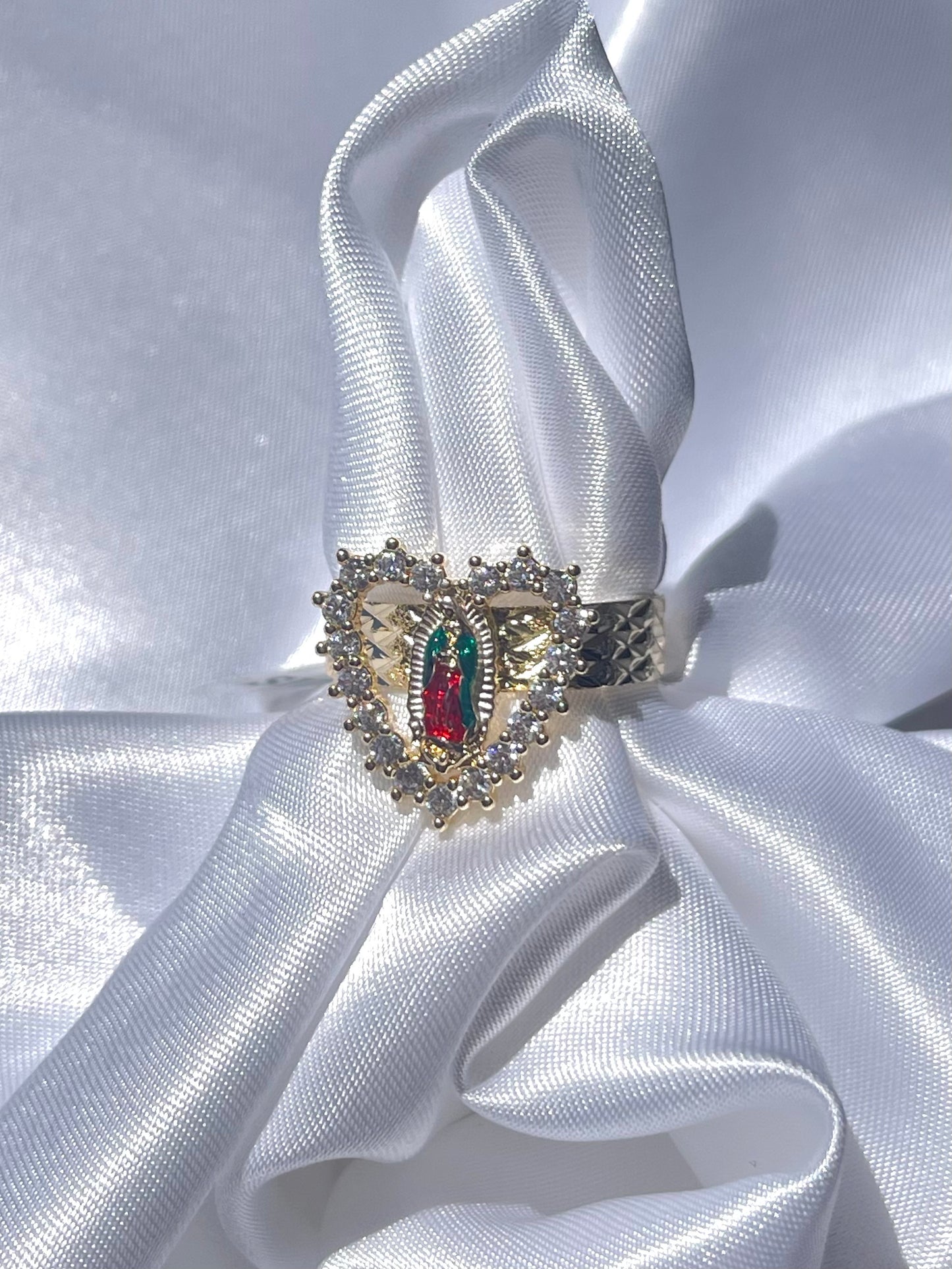 Virgen Ring